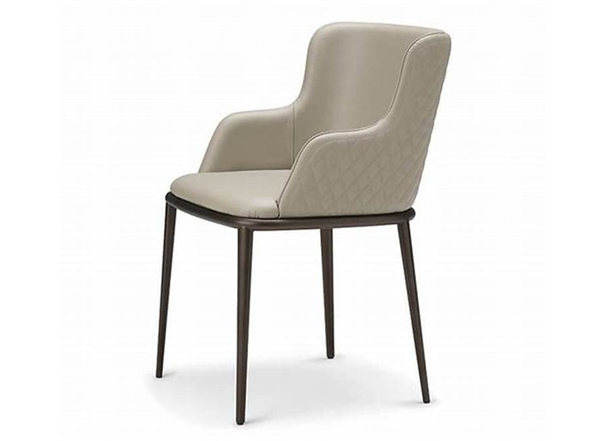 意式現(xiàn)代簡約皮革靠背實木椅子