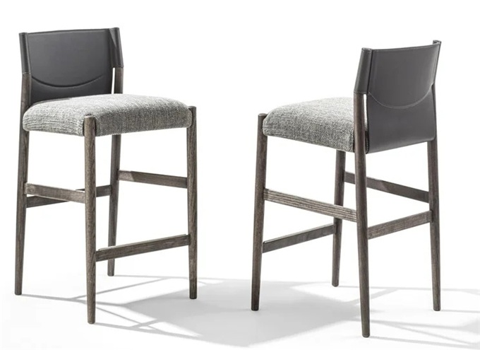 極簡風清吧優(yōu)質(zhì)實木休閑酒吧椅