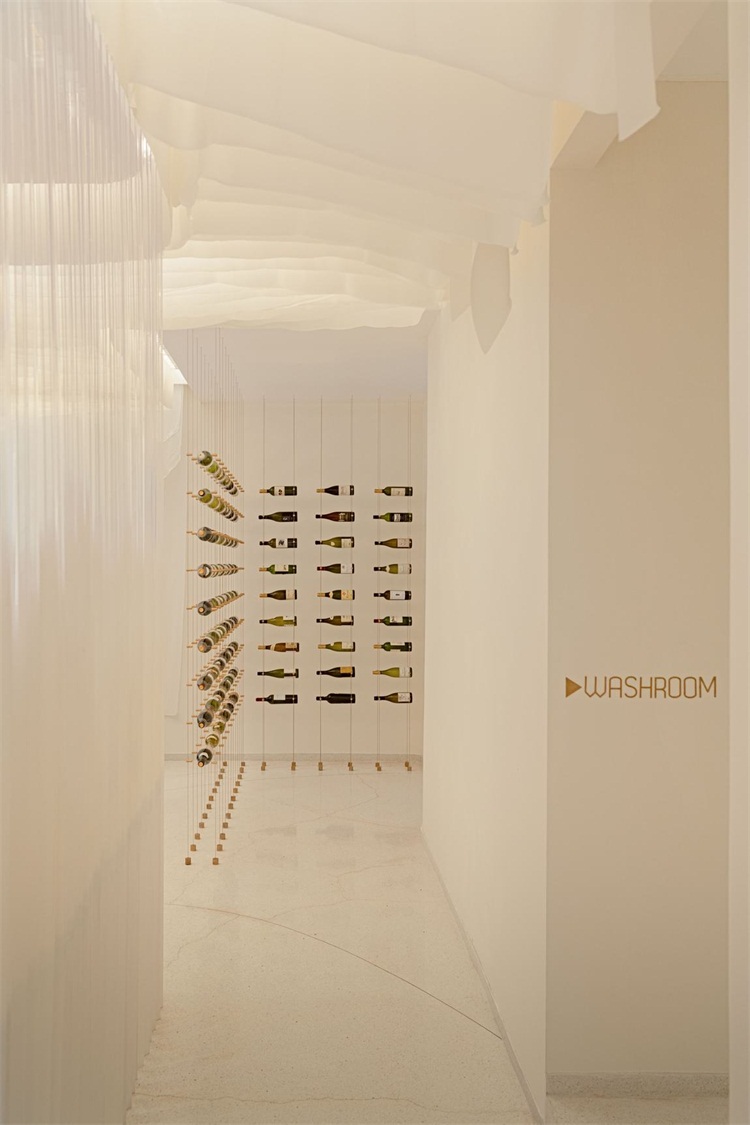 法餐廳空間設(shè)計(jì)效果圖